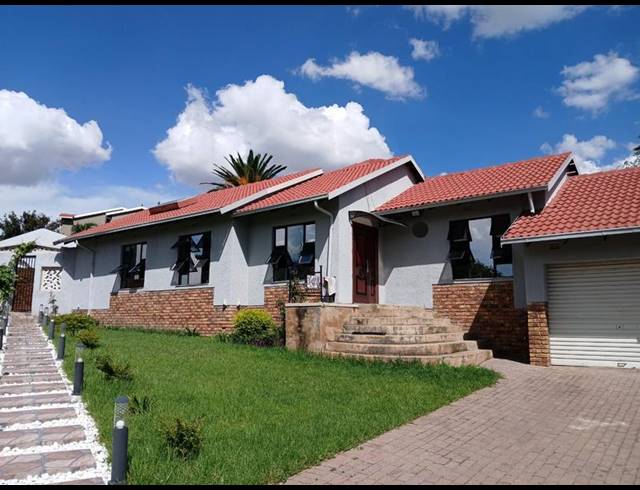 3 BEDROOM HOUSE FOR SALE IN VORNA VALLEY